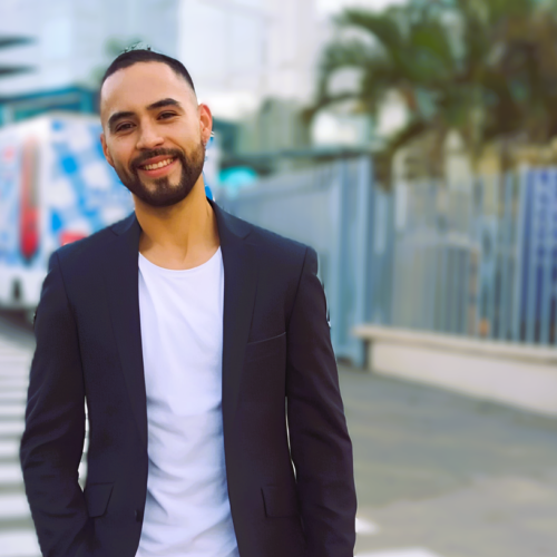 Mikel Gabriel Lanzagorta Acosta debuta con El Domo, una novela distópica que reflexiona sobre el arte y el sentido de la vida