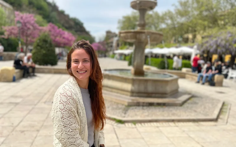 Elvira Carreras Torres debuta en el mundo literario con una obra tan valiente como necesaria