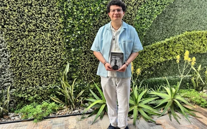 Leonardo Emiliano Pérez Espino irrumpe en el mundo literario con un thriller político que desafía a los dioses