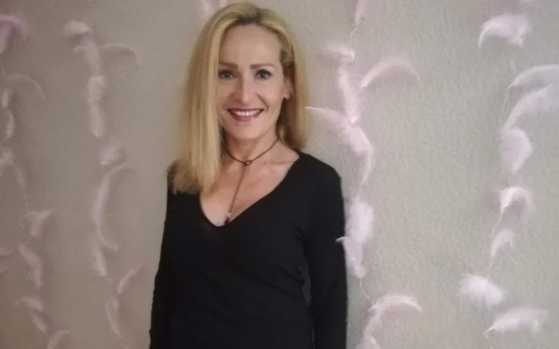 Patricia García Lamela emociona al público con una obra luminosa sobre el alma y la superación personal