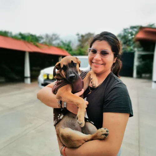 Aisha Torres Lopez lanza su primer libro: una obra poética que conecta desde la emoción más pura