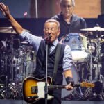Bruce Springsteen se alza contra Donald Trump en su concierto de San Sebastián: «Os pido que alcéis la voz y os unáis a nosotros contra el autoritarismo»