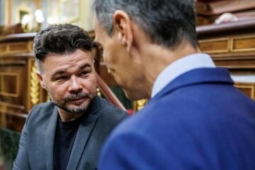 ERC y BNG exigen que Sánchez dé explicaciones en el Congreso sobre la presunta corrupción