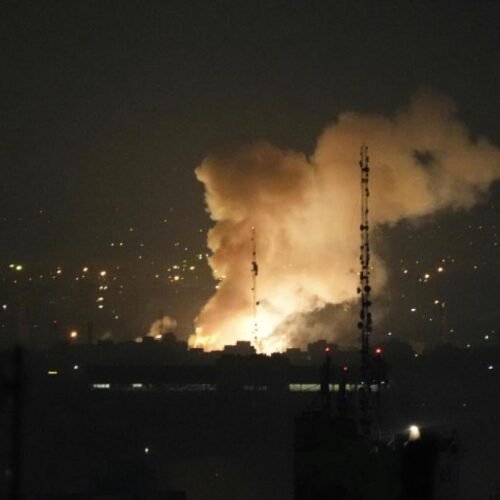 Israel reanuda los ataques contra Irán y golpea una planta nuclear