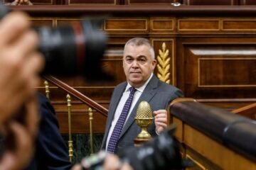 Santos Cerdán asegura que entregará el acta el lunes y que demostrará su inocencia
