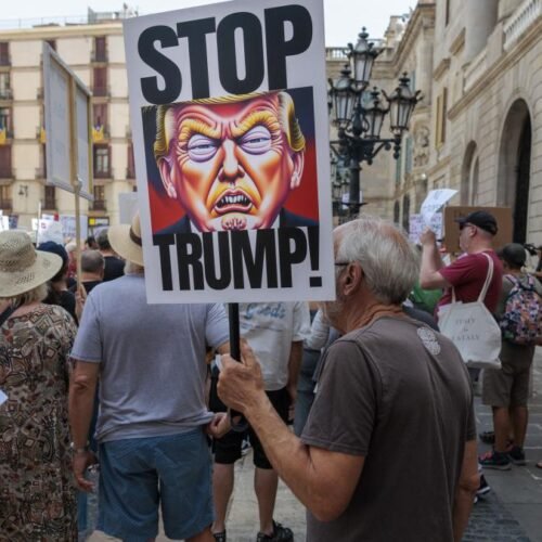 Casi dos mil marchas en todo EE.UU. contra el ‘rey’ Trump