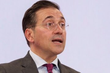 El Gobierno y el PP apelan a la diplomacia ante el ataque a Irán, que Sumar y Podemos condenan