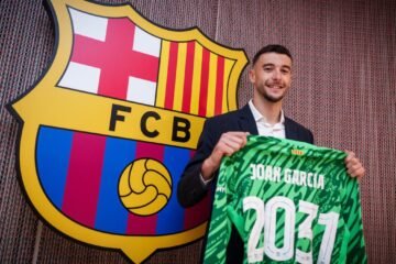 Joan García: “Vengo al Barça para conseguir cosas bonitas”