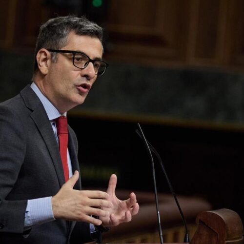 El juez Peinado pide al Supremo que investigue a Bolaños por malversación y falso testimonio