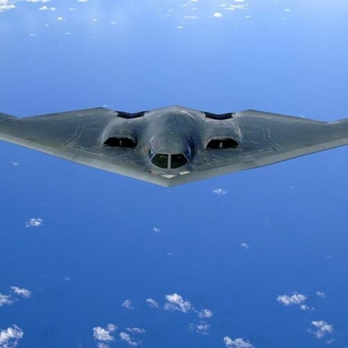 EE.UU. moviliza aviones bombarderos B-2 al Pacífico mientras analiza si interviene en Irán