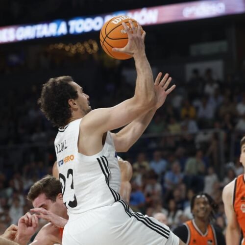 El Real Madrid repite triunfo y ya roza el título de la Liga Endesa