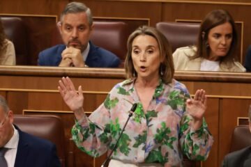 El Gobierno se defiende de las acusaciones de corrupción del PP entre una gran bronca