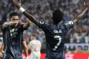 El Real Madrid y Vinícius firman su mejor partido en el Mundial de Clubs y avanzan a octavos