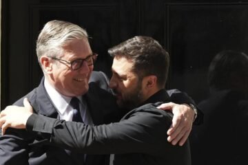Keir Starmer pierde autoridad tras dar marcha atrás en el recorte de subsidios