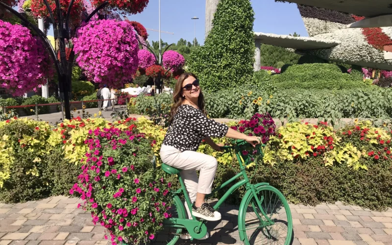 Astrid Andrea Aparicio Ramírez transforma su vida en arte con su primer libro ilustrado