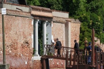 Jeff Bezos y Lauren Sanchez se casan en la isla de San Giorgio y bailan sobre el agua de Venecia