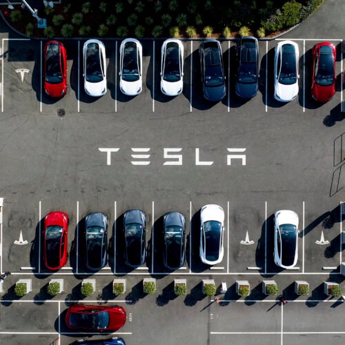 Fuga de talento en Tesla en plena crisis de ventas
