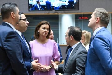 España envía una nueva propuesta a los países de la UE para lograr la oficialidad del catalán