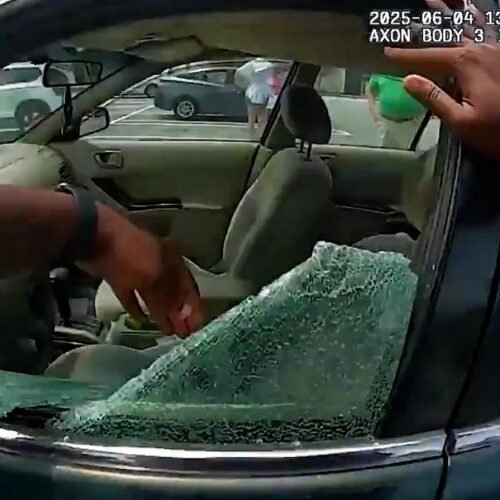 El ‘síndrome del niño olvidado’: dos menores rescatados tras permanecer encerrados en un coche a casi 50 grados en Estados Unidos