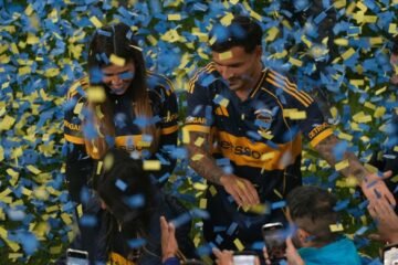 El fútbol argentino celebra el regreso de cinco campeones del Mundo