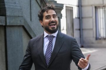 Alvise admite en el Supremo que recibió 100.000 euros, pero niega la financiación irregular