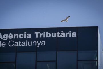 Una singular batalla de 600 a 25.000 millones