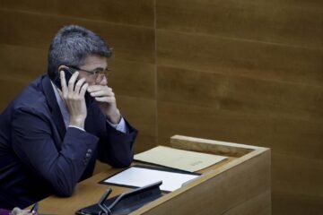 La jueza de la dana incorpora el listado de las llamadas de Mazón aportados a las Corts