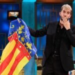 David Broncano recuerda a las víctimas de la dana durante ‘La Revuelta’: “Nos acordamos, lo dijimos el año pasado, y nos acordaremos”