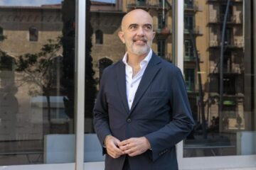Feijóo sitúa a Sirera al frente de la junta del PP en Barcelona para reforzarse ante las generales