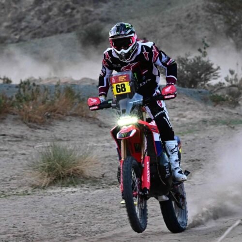 Triunfo de Tosha Schareina, a pesar de una fuerte caída; Canet tiene un mal día y cede más de 11 minutos