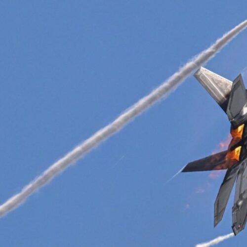 EE.UU. alerta al sector aéreo por posibles operaciones militares en el Pacífico mexicano