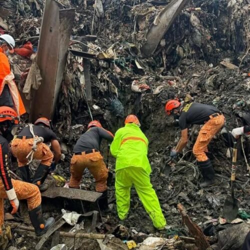 Un deslizamiento en un vertedero deja 32 muertos en Filipinas