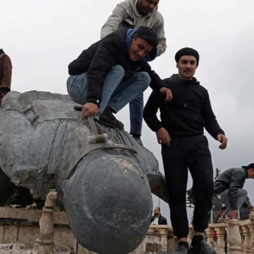 El ejército sirio toma el noreste kurdo en una acción relámpago