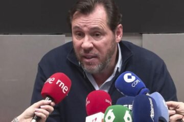 Todos los partidos políticos piden explicaciones al ministro Puente por la crisis ferroviaria
