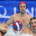 España sale del Europeo por centímetros en otra obra de arte del waterpolo (14-15)