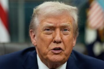 Donald Trump participa en la rueda de prensa de la Casa Blanca