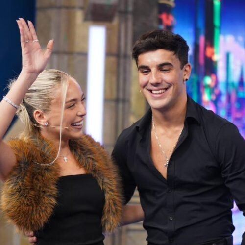 Cómo el rodaje de ‘Ídolos’ ayudó a fortalecer la relación entre Ana Mena y Óscar Casas: “Es majísima con todo el mundo”