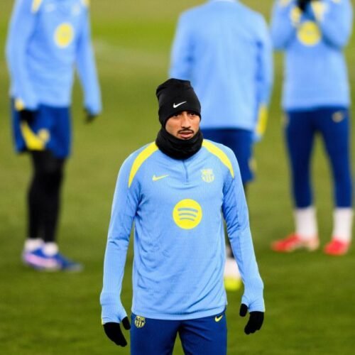 Raphinha regresa al once del Barça en Praga