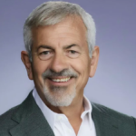 Carlos Sobera (65 años), sobre volver a presentar ‘El precio justo’: “Me chocó, porque en la televisión se tiende a buscar cosas nuevas”