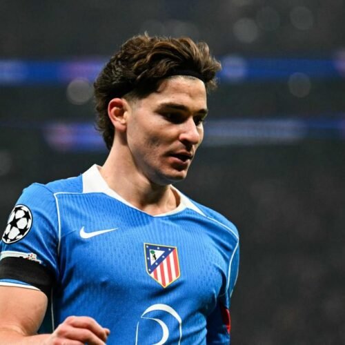 El Atlético extraña a Julián Álvarez y encumbra a Oblak en Estambul