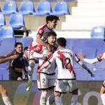 Un Rayo en el exilio devuelve al Atlético a su cruda realidad en la Liga