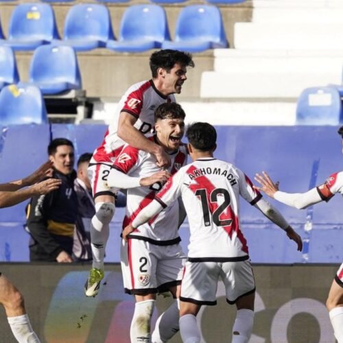 Un Rayo en el exilio devuelve al Atlético a su cruda realidad en la Liga