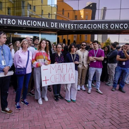 El gerente del CNIO renuncia y abre una nueva crisis en el mayor centro de cáncer de España