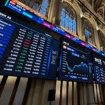 Calma tensa en los mercados con un petróleo anclado sobre los 100 dólares