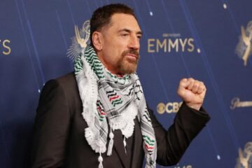 La razón por la que Javier Bardem presentará un premio en los Óscar 2026 pese a la polémica en Hollywood