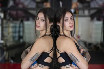 Claudia Perona, la joven que sufrió bullying y halló la identidad en el muay thai