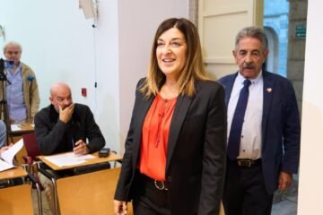 El PP evita a Vox y firma un acuerdo con el PRC para aprobar los presupuestos de Cantabria