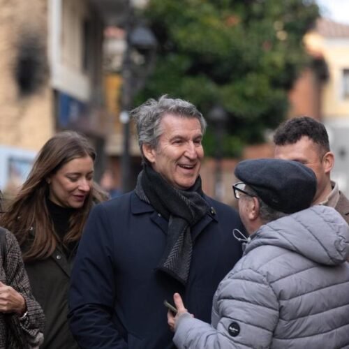 Feijóo acusa a Vox de “estafa” tras el “no” a Guardiola en Extremadura: “Está a la deriva”