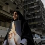 Última hora de la guerra de Israel y EE.UU. contra Irán | Ataques en Teherán y Bahréin, la elección de Jamenei y la guerra hoy en Irán