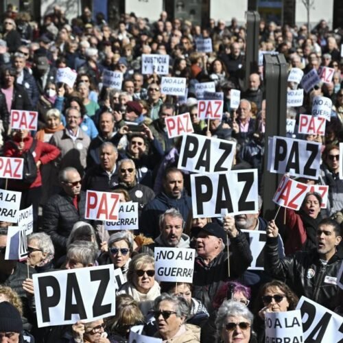 Miles de personas dicen “No a la guerra” y piden parar el conflicto en Oriente Medio